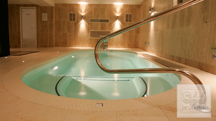 Spa De La Mare Photo 1