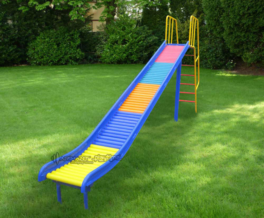 直滑梯 / 游乐场