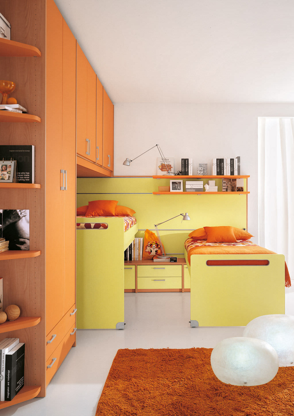 橙色儿童房 / 男女通用