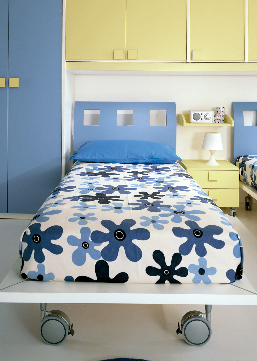 蓝色儿童房 / 男女通用