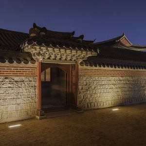 地面嵌入式照明设备 1