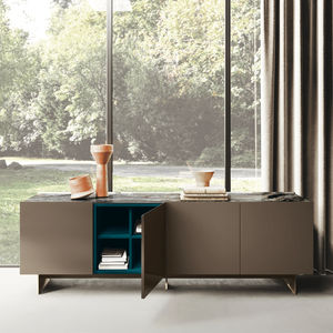 现代风格餐边柜