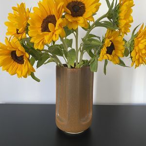 现代风格花瓶