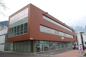 立面板