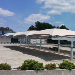 金属框架张拉膜