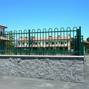 带栏杆围栏 1