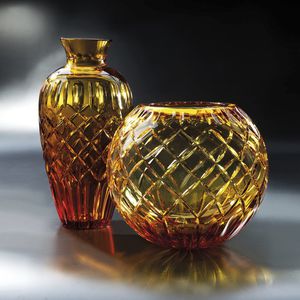 现代风格花瓶