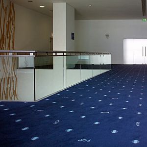 编织满铺地毯