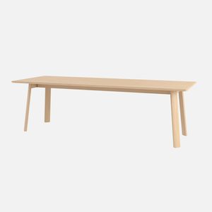 现代风格餐桌