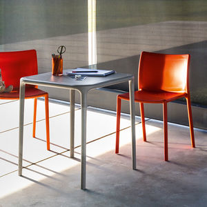 现代风格椅子