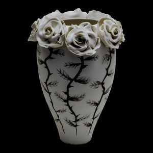 现代风格花瓶