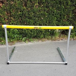 田径运动跨栏