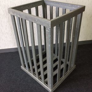 金属垃圾桶