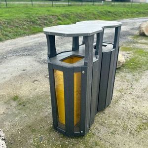 金属垃圾桶