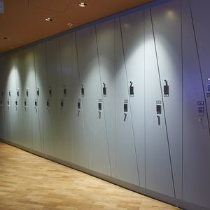 三聚氰胺更衣室储物柜 1