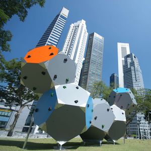 游乐场儿童攀爬设施