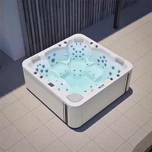 地上水疗浴缸