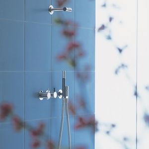 墙面嵌入式淋浴套件