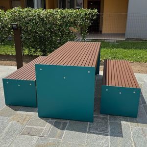 现代风格野餐桌