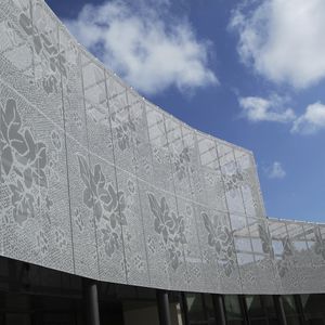 带孔金属板 1