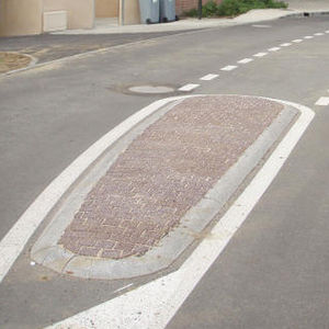 保护用路缘 1