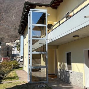 电动升降机 1
