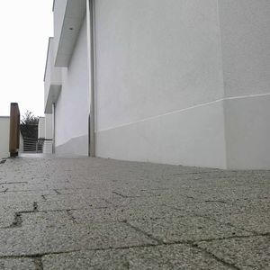 白色踢脚板