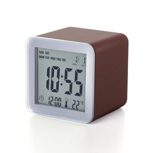 现代风格钟表