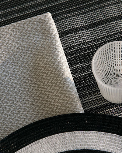 室内装饰面料 - TOUCH - Kirkby Design - 单色 / 聚酯 / 用于室外