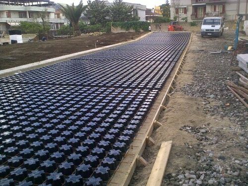 一次性模架 - MOULD FOR CONCRETE AND GRASS - Claudioforesi - 塑料 / 用于楼板