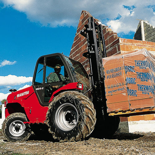 轮式叉车 - M 26-4 - Manitou America's, Inc.