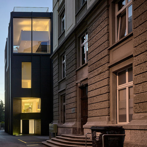 立面板 - RUDOLFSTRASSE - AIR-LUX - 金属板 / 立式 / 哑光