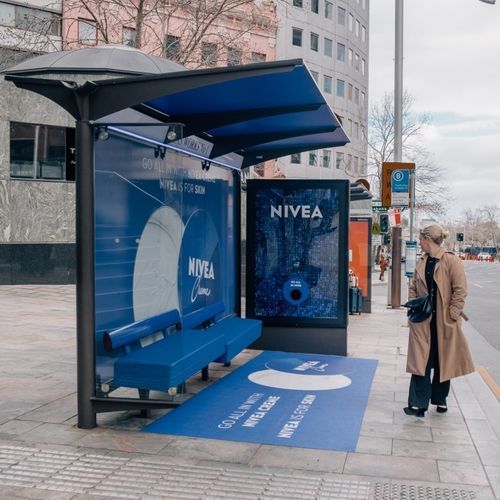 金属公交站台遮阳棚 - JCDecaux - Mobilier Urbain - 智能 / 带凳子 / LED