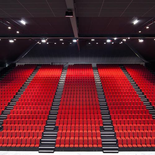 伸缩阶梯看台 - SHOWS - HUSSON INTERNATIONAL