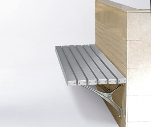 现代风格公共长椅 - BS15 CANTILEVERED - botton & gardiner urban furniture - 铝铸铁 / 壁挂