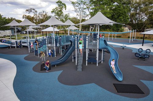 游乐场游乐设施 - Cannary Park - Design 6866 - LANDSCAPE STRUCTURES - 不锈钢 / 粉末涂层钢 / 再生塑料