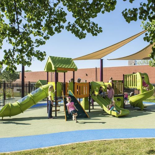 游乐场游乐设施 - PlayShaper - Assisi Early Learning Center - Design 7551 - LANDSCAPE STRUCTURES - 不锈钢 / 粉末涂层钢 / 聚乙烯