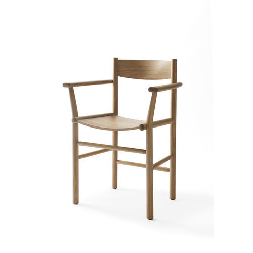 现代风格餐厅椅 - AKADEMIA ARMREST CHAIR - Nikari - 室内 / 栎木 / 白蜡木