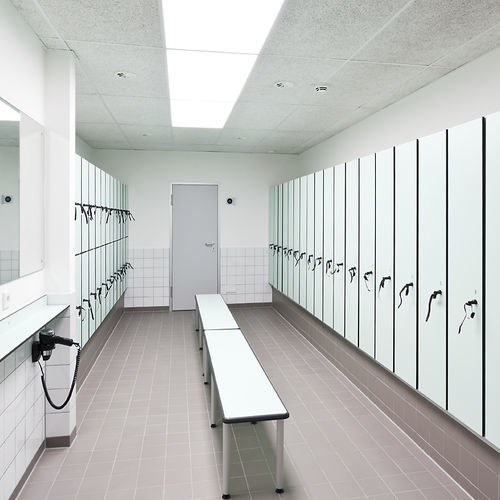 现代风格更衣间长凳 - QUBE - KEMMLIT-Bauelemente GmbH - 山毛榉木 / 铝制 / 层压板