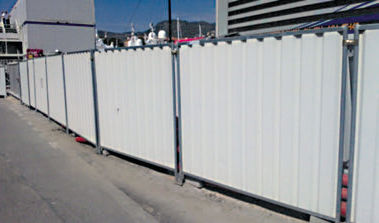 带栏杆围栏 - M 800 - PLAKA GROUP FRANCE - 建筑工地 / 金属 / 移动式