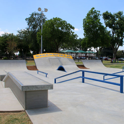 混凝土滑板场 - PLANZ PARK - Spohn Ranch Skateparks
