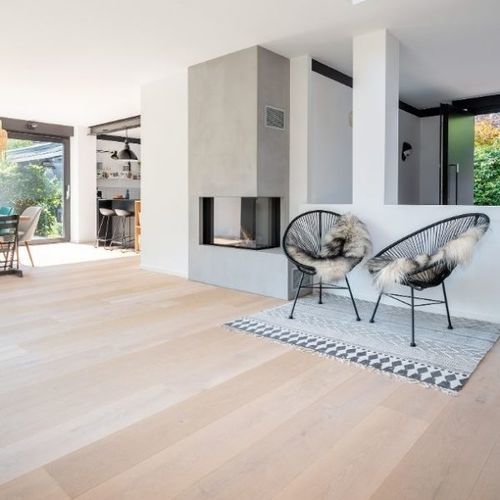 层压地板 - W.05 - Dennebos Flooring - 山形纹 / 做旧 / 自粘