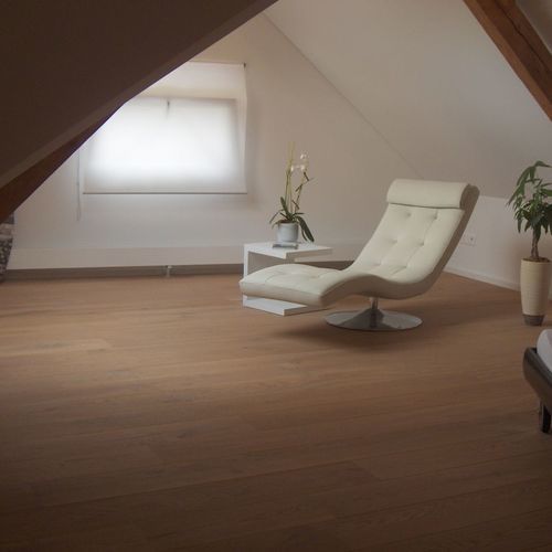 层压地板 - G.03 - Dennebos Flooring - 山形纹 / 做旧 / 自粘