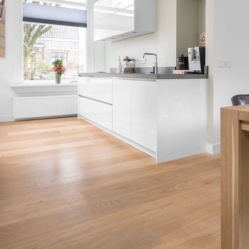 层压地板 - G.08 - Dennebos Flooring - 山形纹 / 做旧 / 自粘