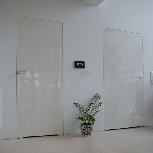 室内门 - ACRYLIC - ZEROMUR Perfect Doors - 铝制 / 平开 / 釉面