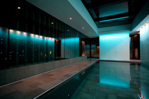 室内游泳池 - SURREY - GUNCAST SWIMMING POOLS - 半地下 / 混凝土 / 活动底