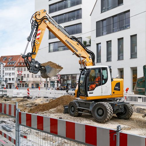 中型挖土机 - A 914 LITRONIC - Liebherr  - 轮胎式 / 紧凑型 / 低油耗