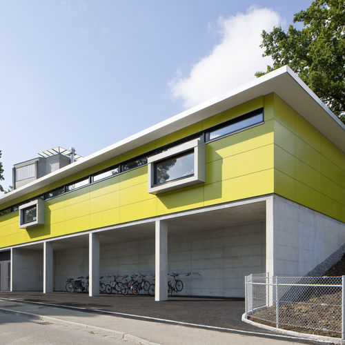 通风外墙立面 - CELLON - NURSERY SCHOOL ADLISWIL - Bruag Design Factory AG - 面板 / HPL / 光滑