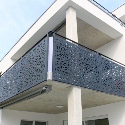 HPL护栏 - CELLON - RISSISTRASSE MENZIKEN - Bruag Design Factory AG - 板式 / 户外 / 用于阳台