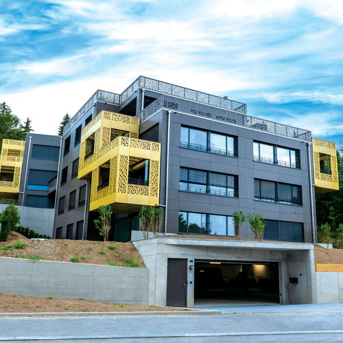 立面板 - CELLON - SEESTRASSE 108 KILCHBERG - Bruag Design Factory AG - HPL / 光滑 / 穿孔